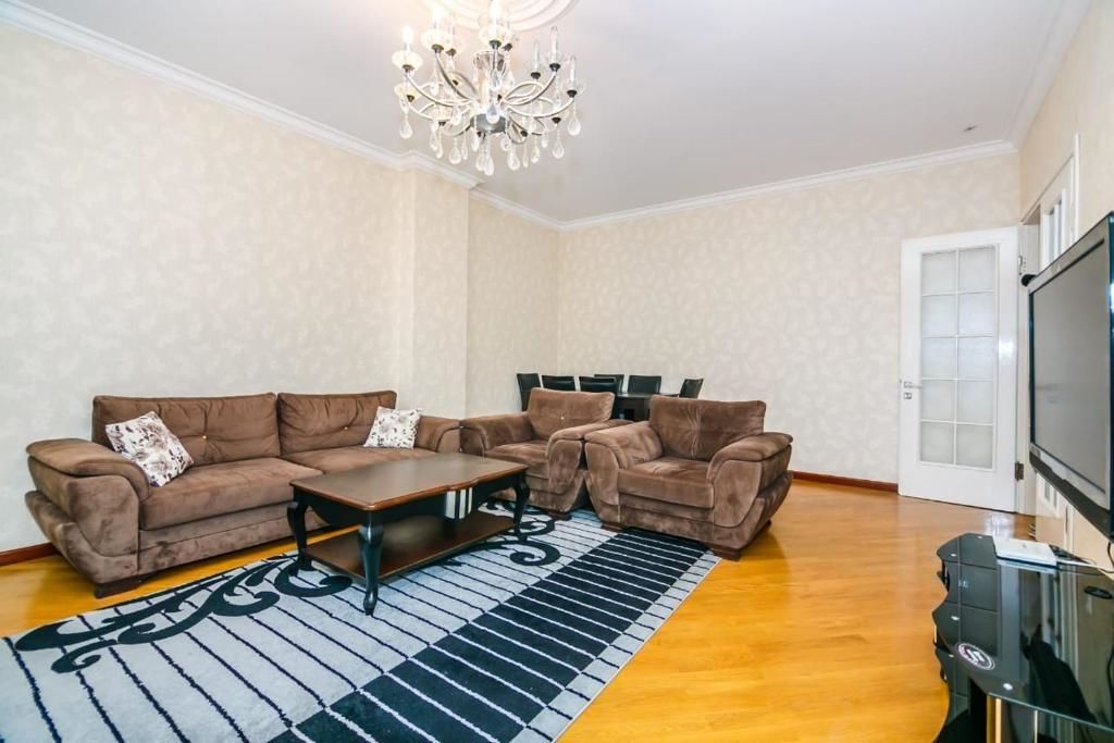 Апартаменты Luxary Apartment On Tarqovu Centr Баку