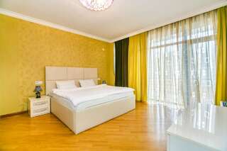 Апартаменты Luxary Apartment On Tarqovu Centr Баку Апартаменты с 3 спальнями-20