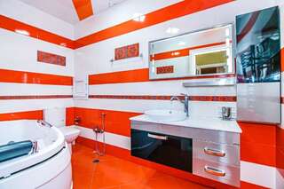 Апартаменты Luxary Apartment On Tarqovu Centr Баку Апартаменты с 3 спальнями-43