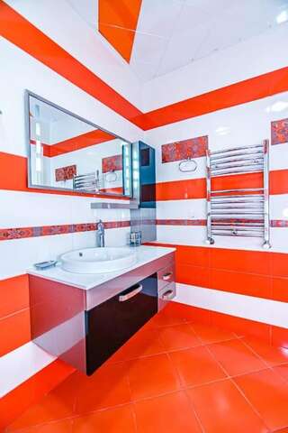 Апартаменты Luxary Apartment On Tarqovu Centr Баку Апартаменты с 3 спальнями-46