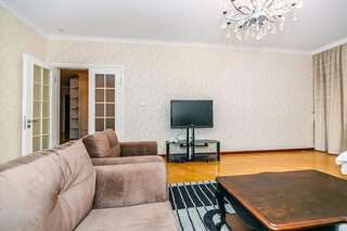 Апартаменты Luxary Apartment On Tarqovu Centr Баку Апартаменты с 3 спальнями-67
