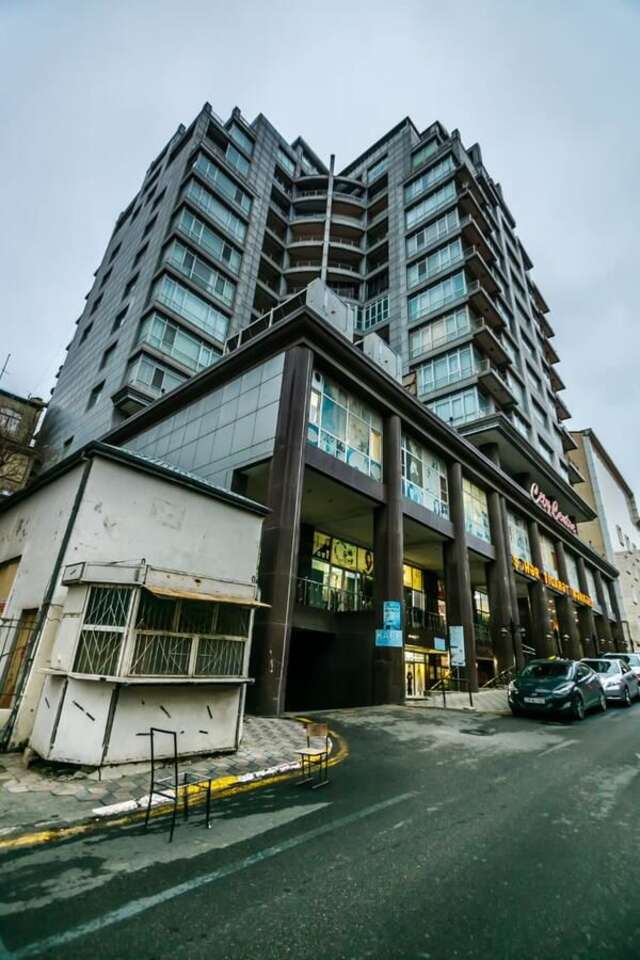 Апартаменты Luxary Apartment On Tarqovu Centr Баку-42