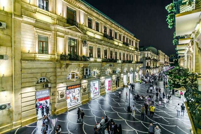 Апартаменты Luxary Apartment On Tarqovu Centr Баку-11